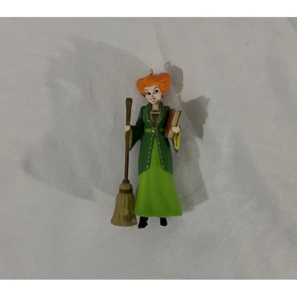 Hallmark 2021 Disney Hocus‎ Pocus Winifred Sanderson Ornament